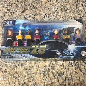 Star Trek 25th Anniversary Collectible Figurine Pez Set